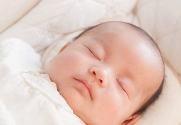 赤ちゃんを寝かせるには？ぐっすり眠る効果的な方法ご紹介♪ びゅーてぃふるらいふ