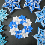 クリスマスツリーのオーナメントは折り紙で決まり！　 キラキラ星が簡単にできちゃう！