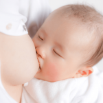 赤ちゃんの便秘は母乳なのになぜ起こる？ママの疑問に答えます！