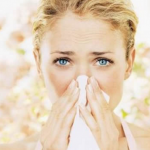 花粉症での目のかゆみを抑える対処法はこれ！