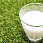 牛乳の飲み過ぎは危険？子供への影響は？